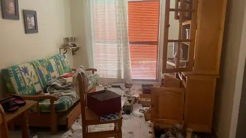 Los propietarios del edificio que colapsó en Peñiscola denuncia que el juzgado se lo ha devuelto saqueado Los propietarios del edificio que colapsó en Peñiscola denuncia que el juzgado se lo ha devuelto saqueado