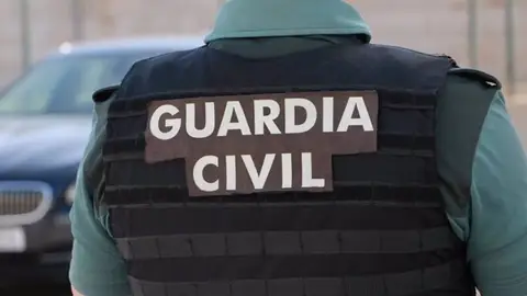 Detenido en Navalmoral por robar material de plantas solares propiedad de la empresa para la que trabajaba Detenido en Navalmoral por robar material de plantas solares propiedad de la empresa para la que trabajaba