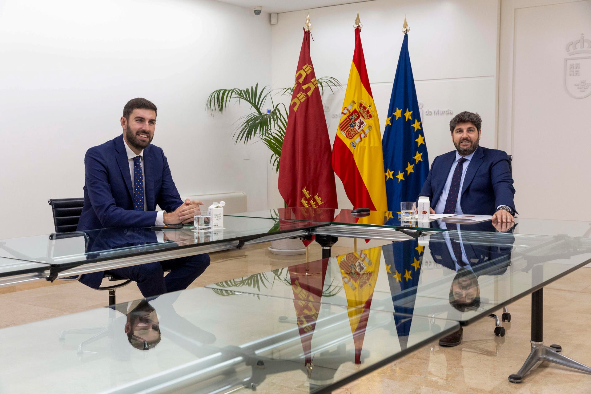 Murcia desbloquea sus presupuestos autonómicos de 2025 tras un acuerdo entre PP y Vox Murcia desbloquea sus presupuestos autonómicos de 2025 tras un acuerdo entre PP y Vox