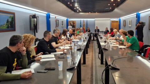 Siete horas de negociaci&oacute;n no lograron que se desconvocase la huelga educativa en Asturias