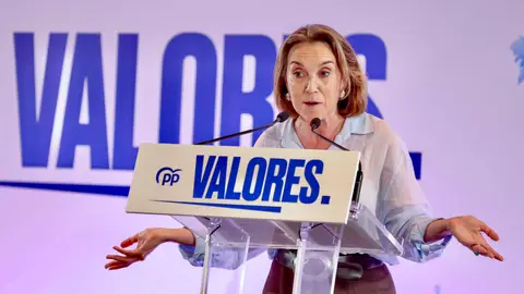 Cuca Gamarra en un acto del PP en Logroño Cuca Gamarra en un acto del PP en Logroño