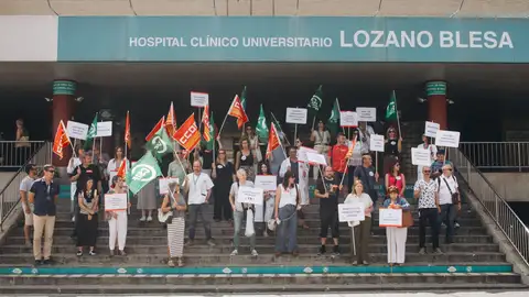 Los sanitarios aragoneses protestan por la falta de especialistas durante el verano Los sanitarios aragoneses protestan por la falta de especialistas durante el verano