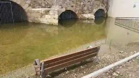 Dos asociaciones de vecinos reclaman soluciones al "estado lamentable" del Puente Árabe de Guadalajara Dos asociaciones de vecinos reclaman soluciones al "estado lamentable" del Puente Árabe de Guadalajara