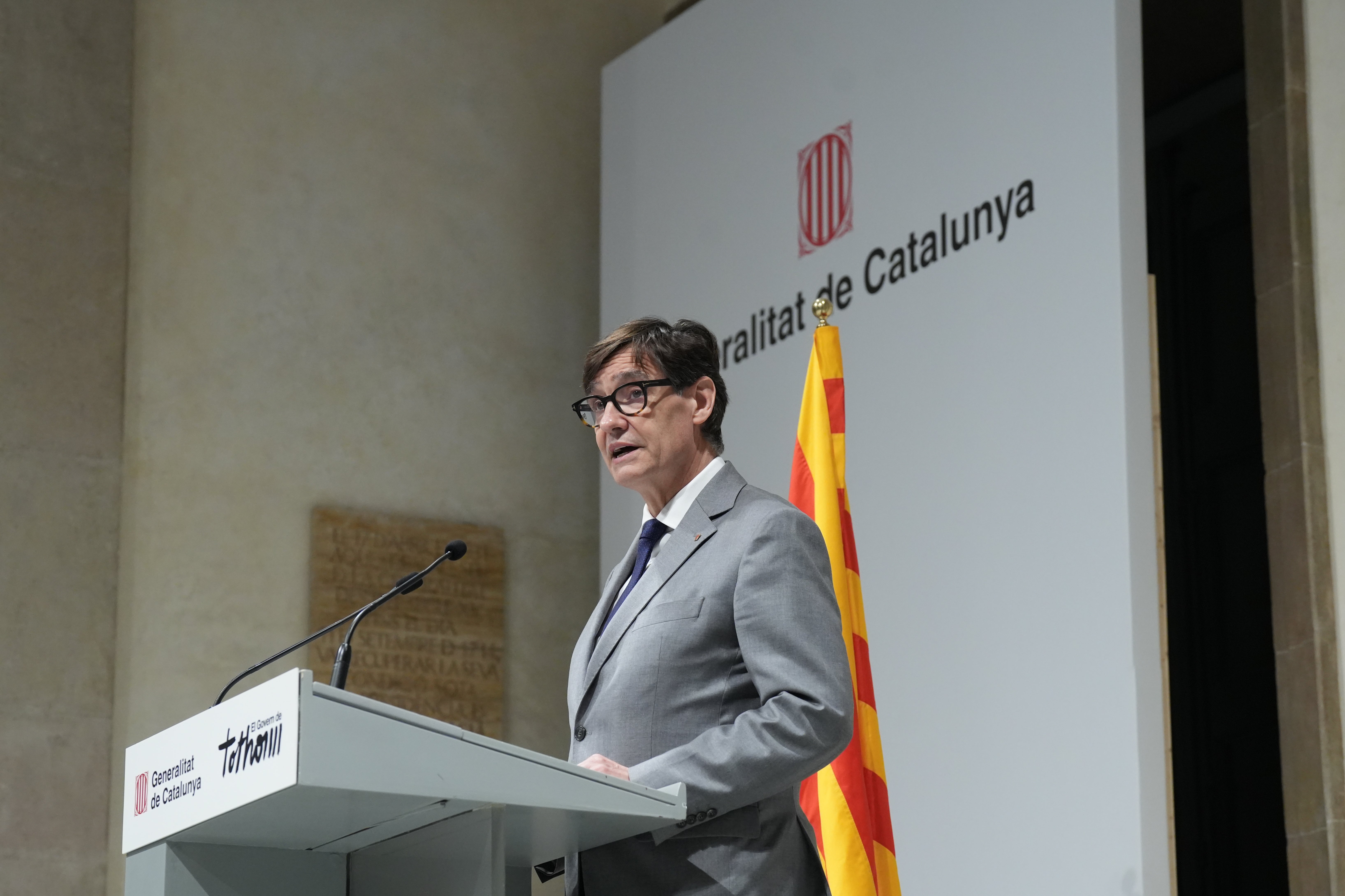 La Generalitat de Cataluña anuncia un acuerdo con Aena y Transportes para ampliar El Prat por 3.200 millones de euros La Generalitat de Cataluña anuncia un acuerdo con Aena y Transportes para ampliar El Prat por 3.200 millones de euros