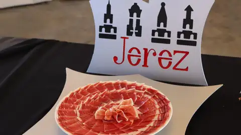 Jerez de los Caballeros crea una marca para dar visibilidad a los productos del ibérico y la dehesa Jerez de los Caballeros crea una marca para dar visibilidad a los productos del ibérico y la dehesa