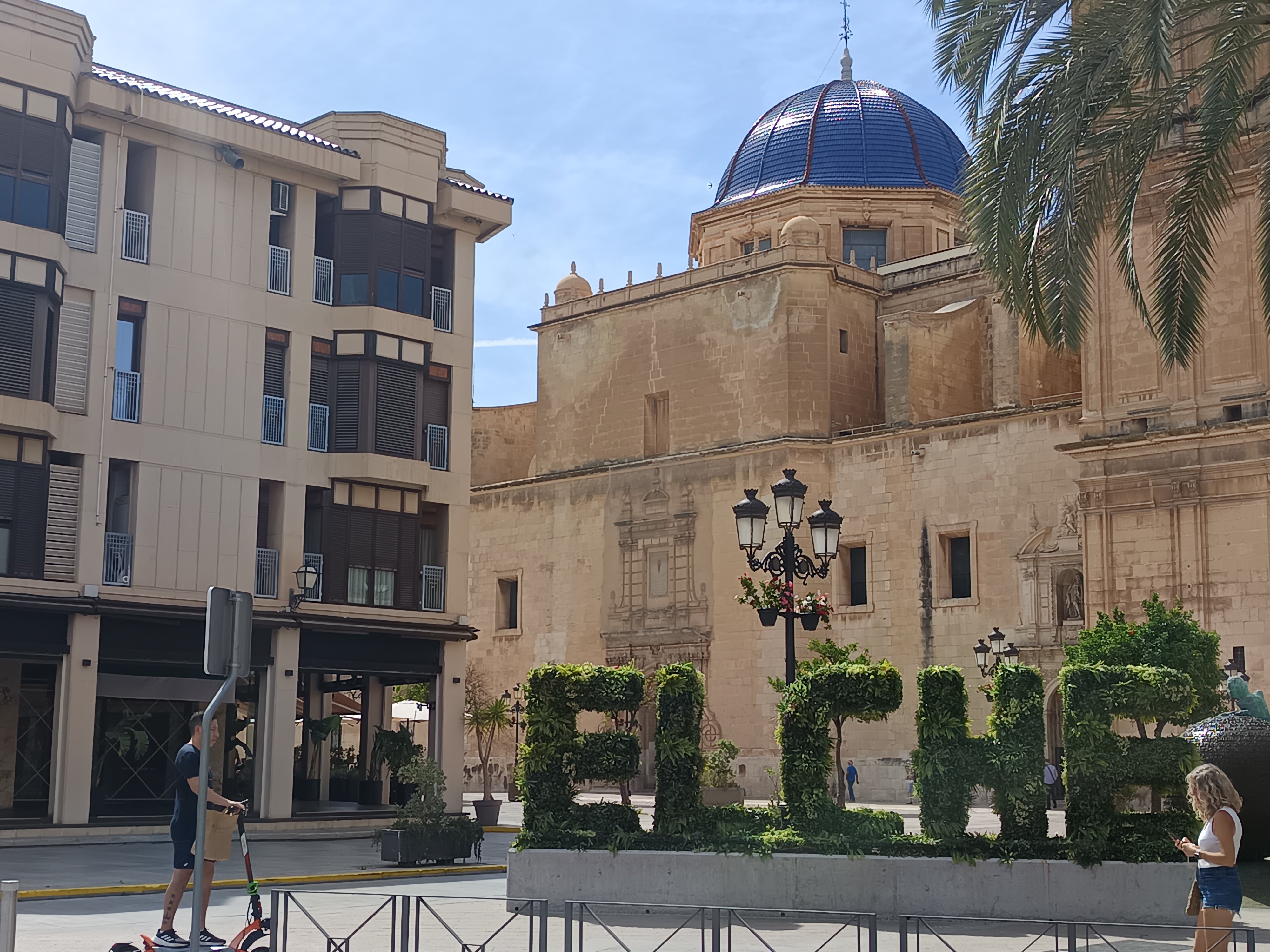 El cielo de Elche, Crevillent y Santa Pola mantiene este martes aspecto turbio por la calima El cielo de Elche, Crevillent y Santa Pola mantiene este martes aspecto turbio por la calima