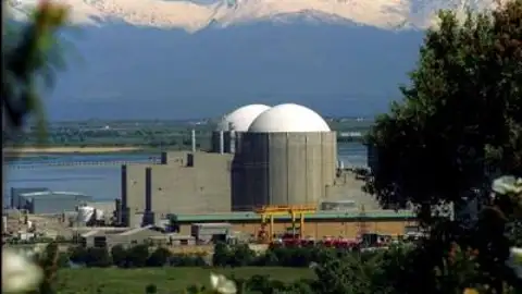 Fedea defiende que lo "sensato" es modificar el cierre de las nucleares y alargar Almaraz al menos hasta 2030 Fedea defiende que lo "sensato" es modificar el cierre de las nucleares y alargar Almaraz al menos hasta 2030