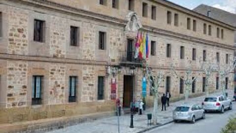Colegio Sagrada Familia de Sig&uuml;enza.