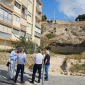 Villajoyosa empieza las obras para instalar un ascensor que unirá el centro urbano con la playa centro Villajoyosa empieza las obras para instalar un ascensor que unirá el centro urbano con la playa centro