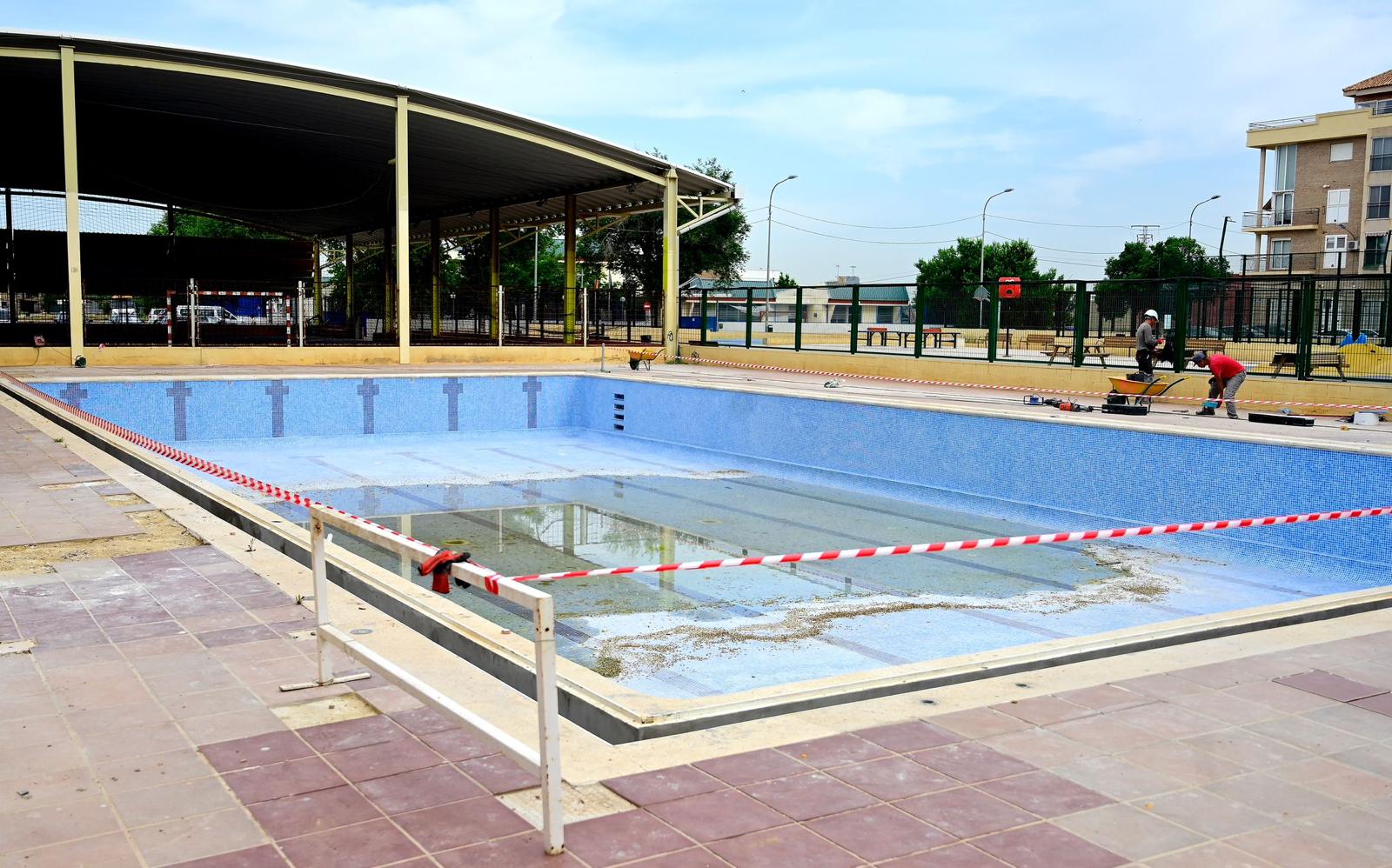 La piscina de la pedanía de Castellar-l'Oliveral reabrirá el 30 de Junio una vez concluyan los trabajos de remodelación integral La piscina de la pedanía de Castellar-l'Oliveral reabrirá el 30 de Junio una vez concluyan los trabajos de remodelación integral