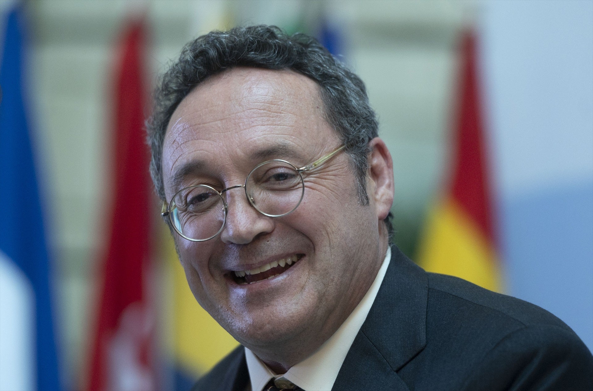 ¿Debe dimitir el fiscal General? del "no es normal" que esté imputado a por qué permanecer en el cargo es proteger la institución ¿Debe dimitir el fiscal General? del "no es normal" que esté imputado a por qué permanecer en el cargo es proteger la institución