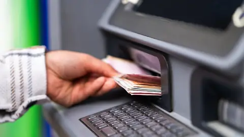 Dinero de un cajero Dinero de un cajero