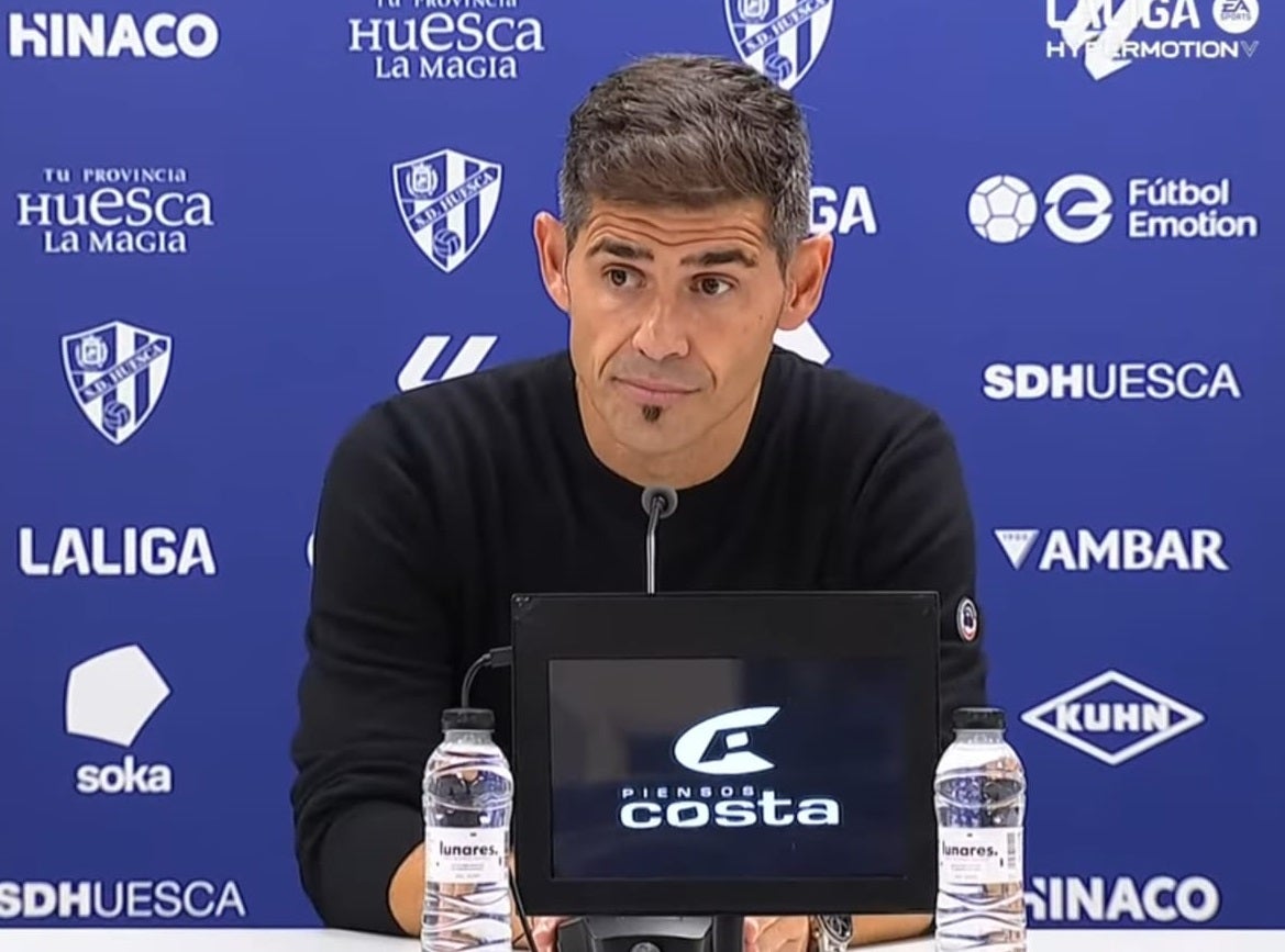 El Deportivo anuncia a Antonio Hidalgo, tras el adiós a Óscar Gilsanz, y el Racing de Ferrol presenta a Álex Vázquez El Deportivo anuncia a Antonio Hidalgo, tras el adiós a Óscar Gilsanz, y el Racing de Ferrol presenta a Álex Vázquez