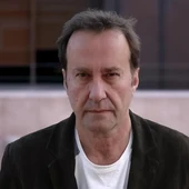 Nos citamos en la Librería Cronopios de Pontevedra con Marcos Giralt Torrente para presentar su nueva novela: “Los Ilusionistas” Nos citamos en la Librería Cronopios de Pontevedra con Marcos Giralt Torrente para presentar su nueva novela: “Los Ilusionistas”