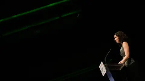 La Comunidda de Madrid premia a Marisa Paredes, la bailaora Belén López y al escritor Andrés Amorós La Comunidda de Madrid premia a Marisa Paredes, la bailaora Belén López y al escritor Andrés Amorós