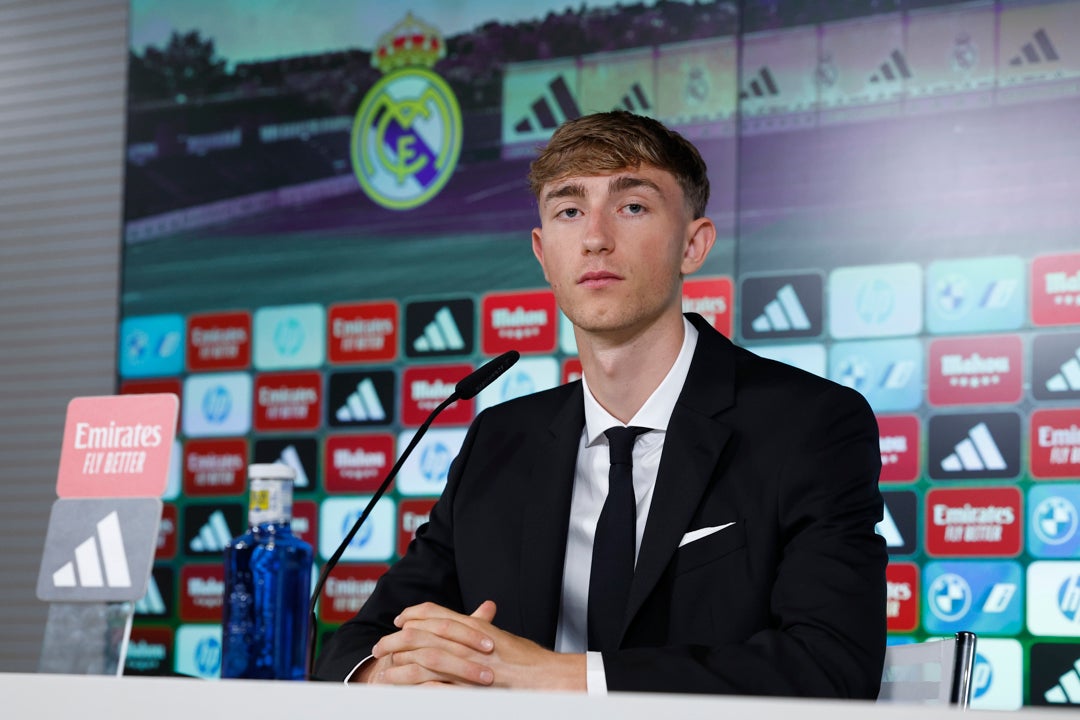Huijsen: "Encajo muy bien en el fútbol que quiere Xabi Alonso" Huijsen: "Encajo muy bien en el fútbol que quiere Xabi Alonso"