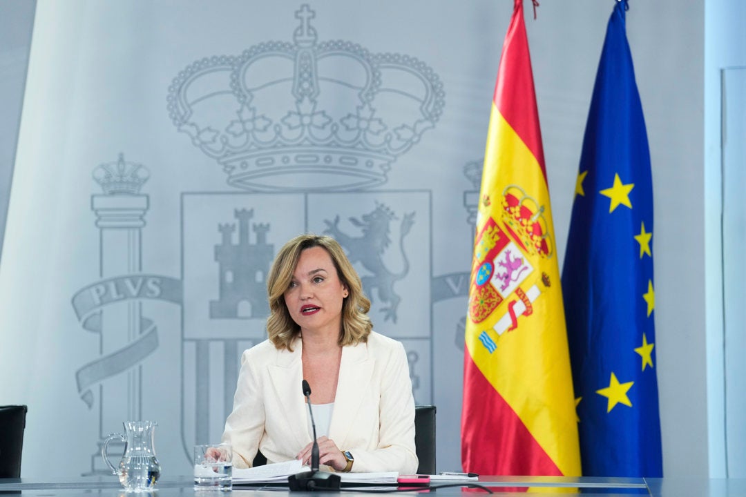 El Gobierno reitera su "total confianza" hacia el fiscal general y señala al juez Hurtado: "Algunos jueces hacen cosas difíciles de entender" El Gobierno reitera su "total confianza" hacia el fiscal general y señala al juez Hurtado: "Algunos jueces hacen cosas difíciles de entender"