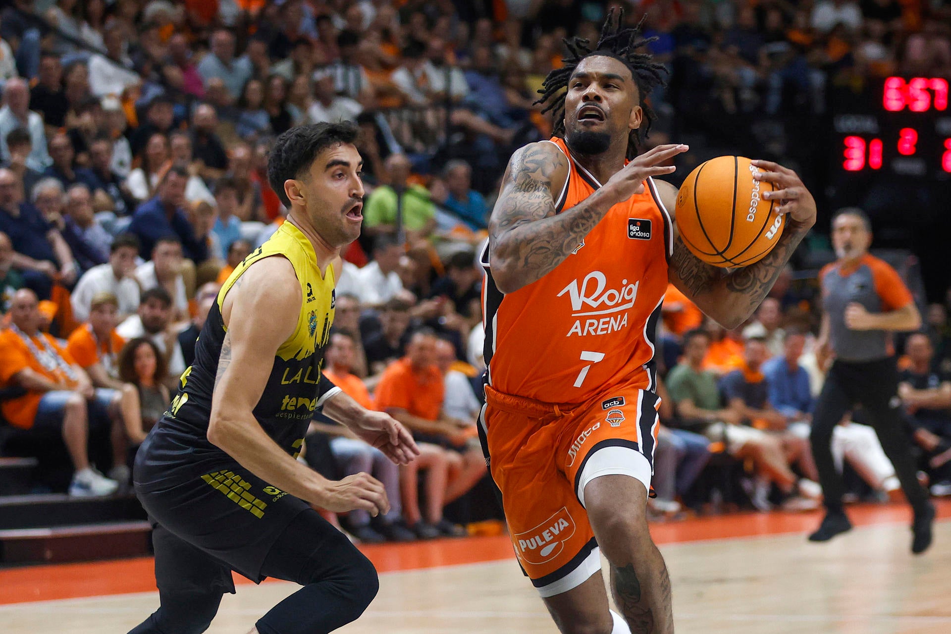 Valencia Basket toma ventaja ante el Tenerife Valencia Basket toma ventaja ante el Tenerife