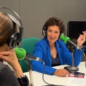 Carmina Ballester, alcaldesa de Onda, en los estudios de Onda Cero Vila-real. 