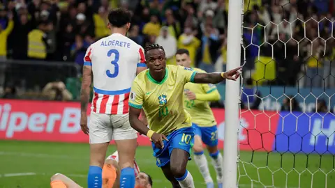 Vinicius Junior marca contra Paraguay Vinicius Junior marca contra Paraguay