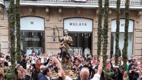 Logro&ntilde;o San Bernab&eacute; homenaje al patr&oacute;n