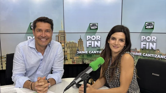Clara Lago y Jaime Cantizano en los estudios de Onda Cero Clara Lago y Jaime Cantizano en los estudios de Onda Cero