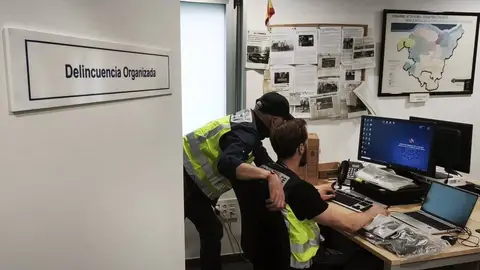 Detenido en Bilbao por un delito de pornografía infantil con 12.300 archivos pedófilos Detenido en Bilbao por un delito de pornografía infantil con 12.300 archivos pedófilos