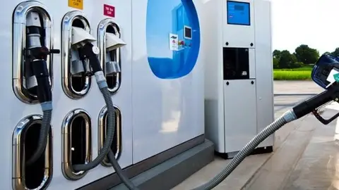 Hidrogenera de El Cisne Hidrogenera de El Cisne