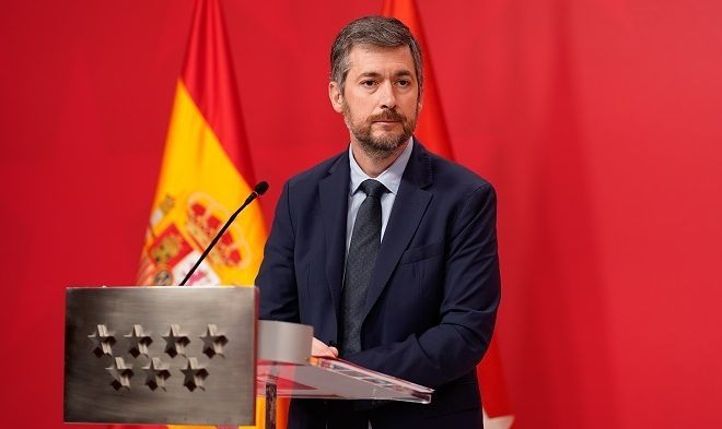 La Puerta del Sol exige a Sánchez que retire sus reformas judiciales La Puerta del Sol exige a Sánchez que retire sus reformas judiciales