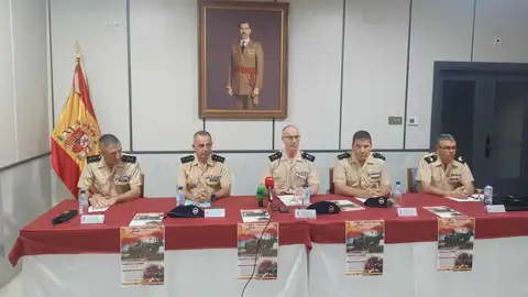 La Brigada Extremadura XI celebra el Día de las Fuerzas Armadas en Badajoz con una retreta militar y honores a la bandera La Brigada Extremadura XI celebra el Día de las Fuerzas Armadas en Badajoz con una retreta militar y honores a la bandera
