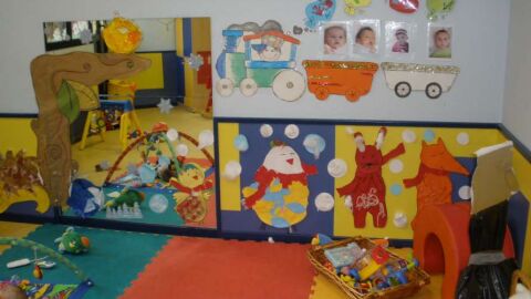 Escuela de Educaci&oacute;n Infantil Los Playinos