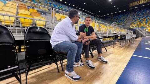 Momento de la entrevista de David Ojeda a Jaka Lakovic