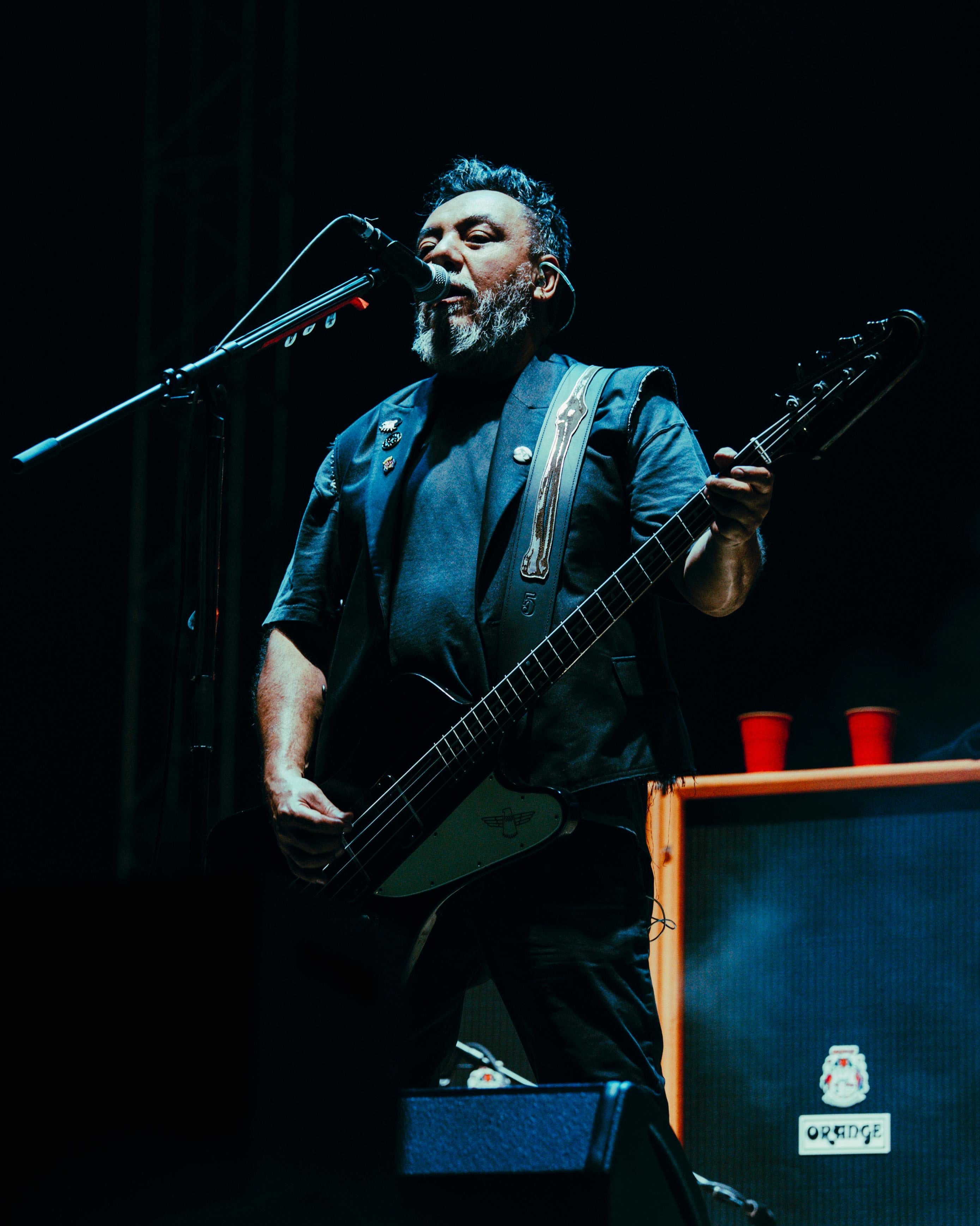 Paco Ayala (Molotov): "Las canciones de enojo social siguen vigentes" Paco Ayala (Molotov): "Las canciones de enojo social siguen vigentes"