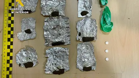 Detenido un joven en Navalmoral de la Mata interceptado tras huir a pie con hachís y compromidos de Rivotril Detenido un joven en Navalmoral de la Mata interceptado tras huir a pie con hachís y compromidos de Rivotril