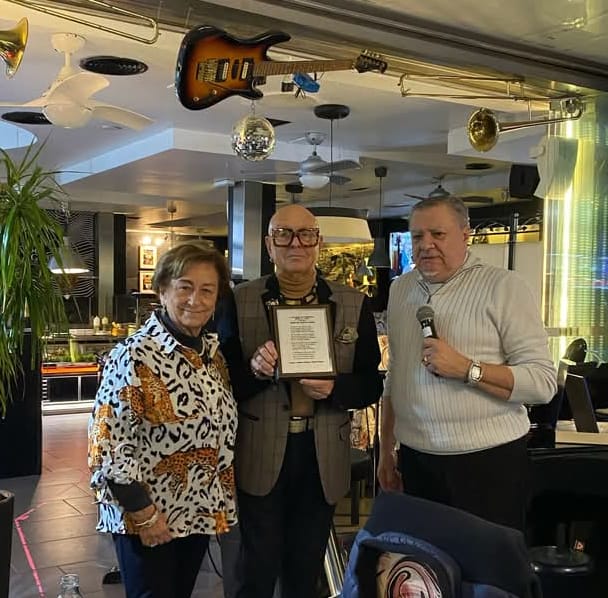 La Asociación de la Ópera de Torrevieja invita a la entrega de los premios 'At domine' este viernes en el Palacio de la Música La Asociación de la Ópera de Torrevieja invita a la entrega de los premios 'At domine' este viernes en el Palacio de la Música