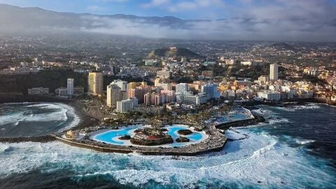 Imagen a&eacute;rea de Puerto de la Cruz, Tenerife