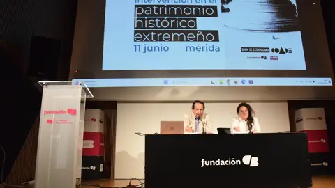 La Junta subraya la importancia del trabajo conjunto para la rehabilitación del patrimonio histórico artístico de Extremadura La Junta subraya la importancia del trabajo conjunto para la rehabilitación del patrimonio histórico artístico de Extremadura