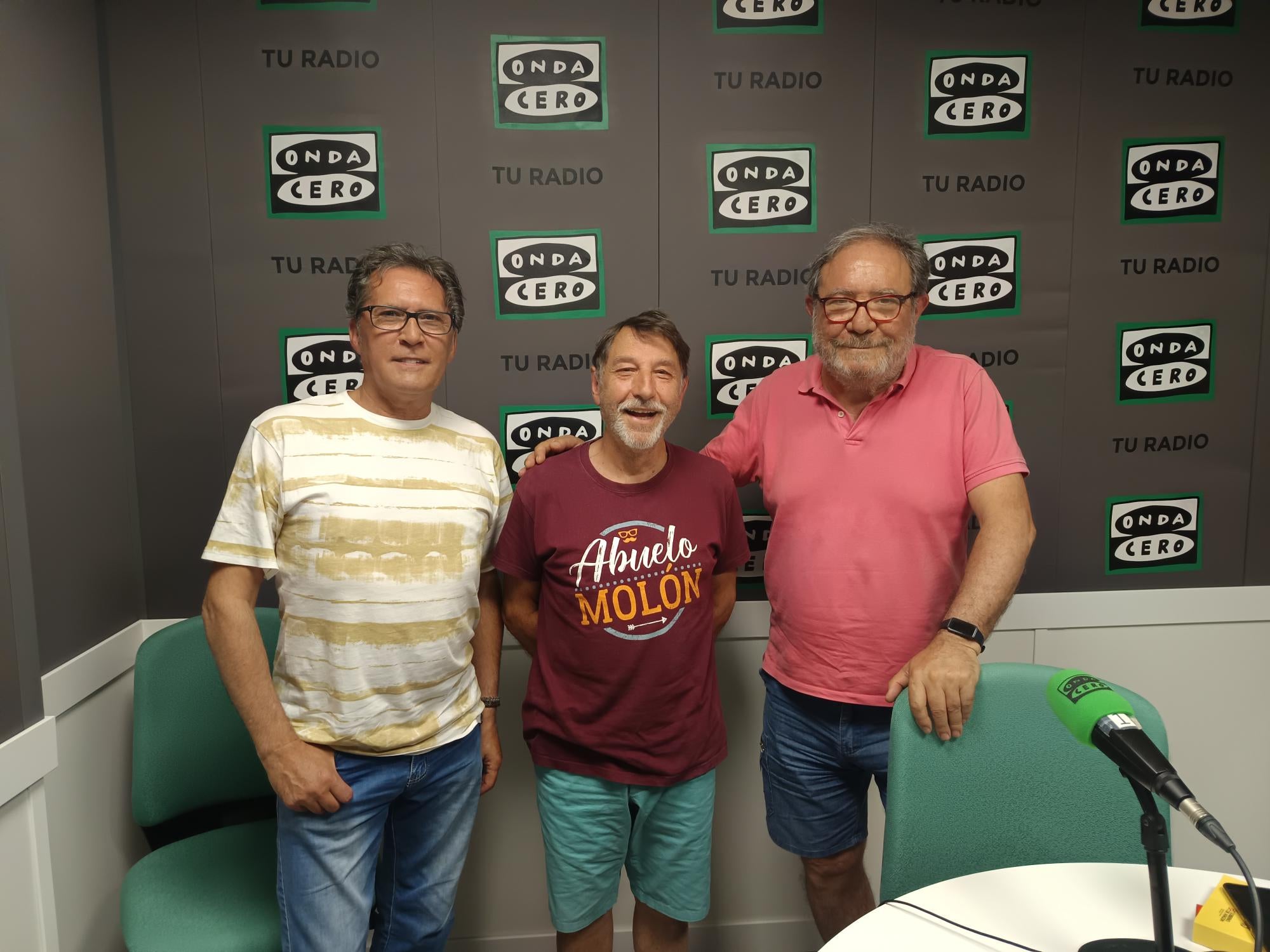 "Ensalada ilustrada" de Mas de Uno Teruel con música, libros y cine "Ensalada ilustrada" de Mas de Uno Teruel con música, libros y cine