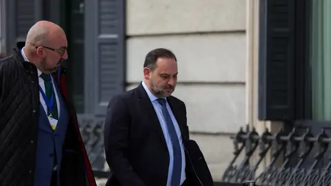 Imagen de archivo de Koldo y José Luis Ábalos a su llegada al Congreso de los Diputados. Imagen de archivo de Koldo y José Luis Ábalos a su llegada al Congreso de los Diputados.