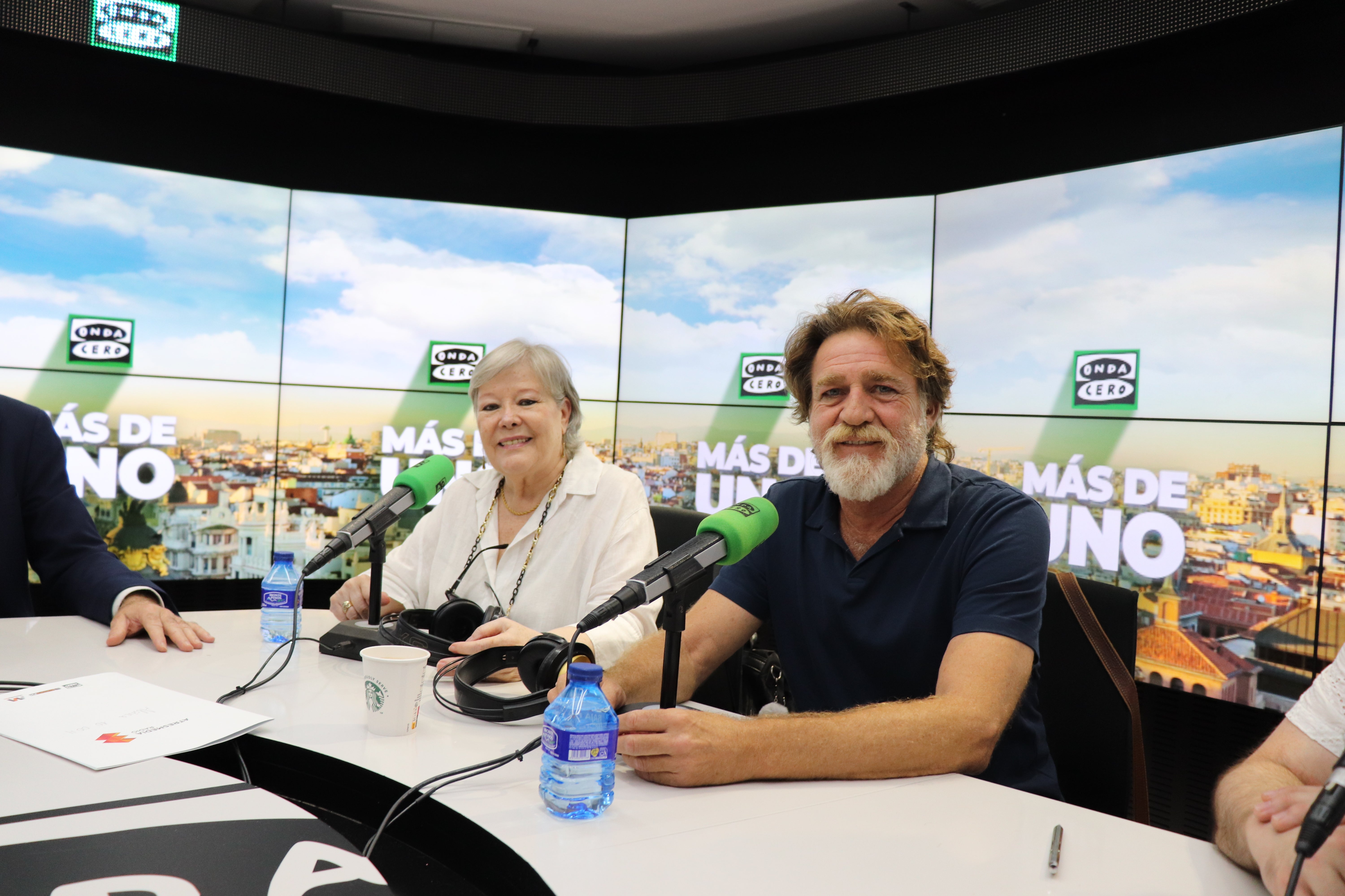 María Garralón y Juanjo Artero presentan la obra 'Ifigenia' "El teatro es siempre es recuerdo" María Garralón y Juanjo Artero presentan la obra 'Ifigenia' "El teatro es siempre es recuerdo"