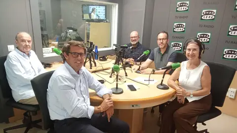 Tertulia en Más de Uno Elche Tertulia en Más de Uno Elche