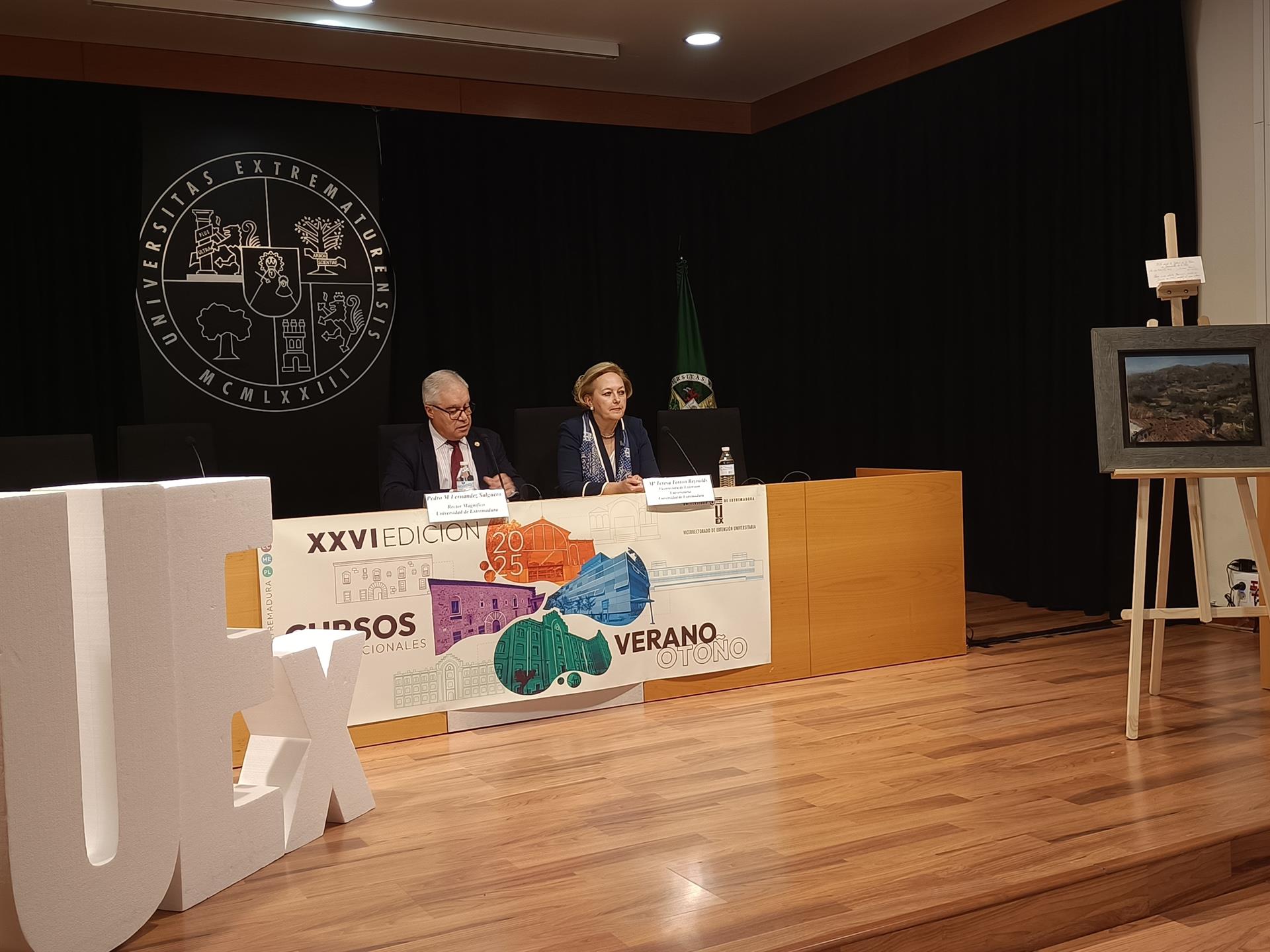 La UEx oferta este verano 22 cursos sobre IA, comunidades energéticas, avances médicos o personajes históricos La UEx oferta este verano 22 cursos sobre IA, comunidades energéticas, avances médicos o personajes históricos