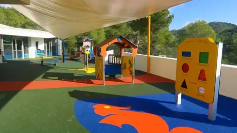 Desconvocada la huelga de las trabajadoras de la Escoleta de Can Coix en Sant Antoni Desconvocada la huelga de las trabajadoras de la Escoleta de Can Coix en Sant Antoni