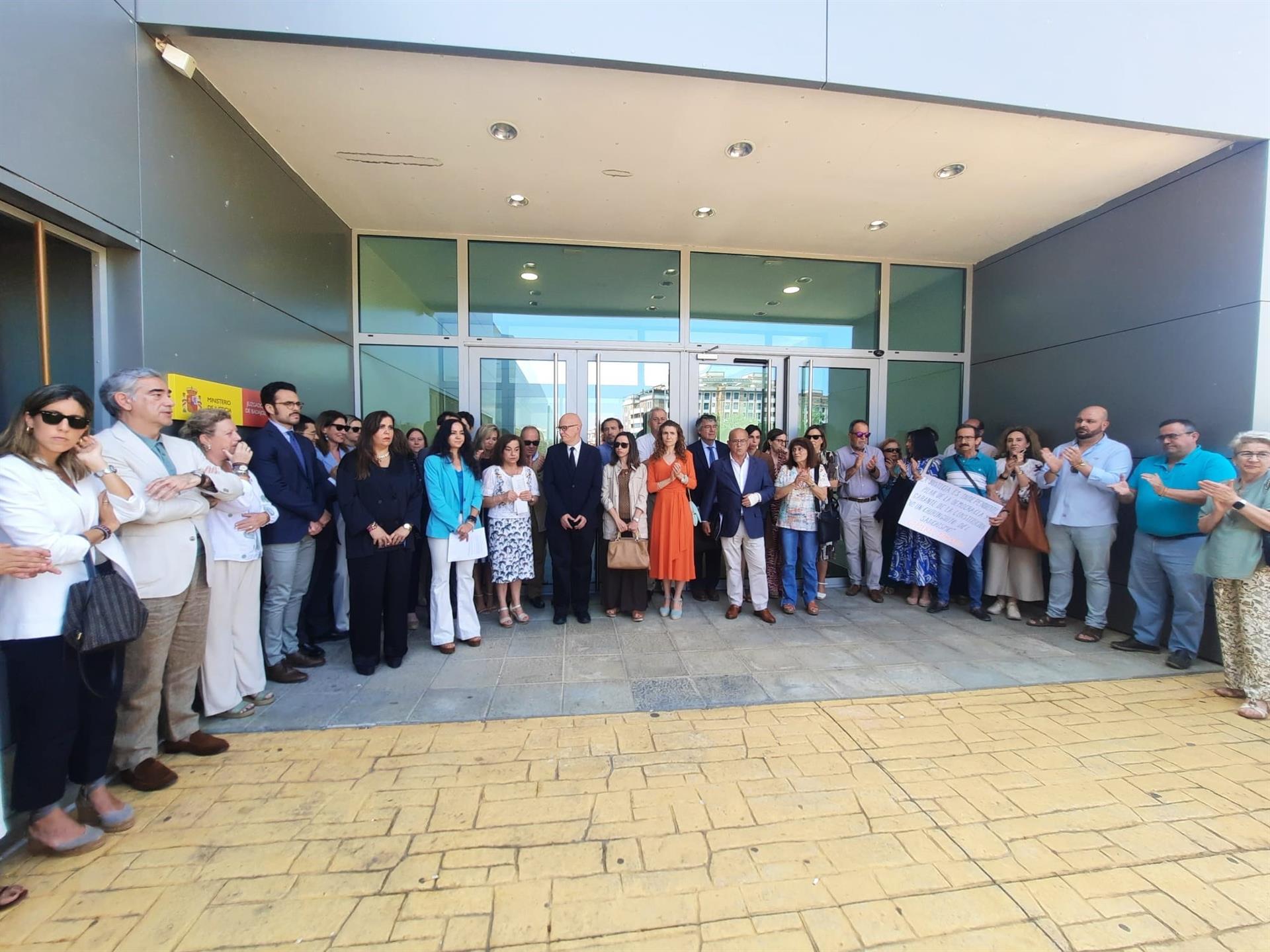 Jueces y fiscales secundan en Extremadura paros en rechazo a la modificación de leyes como la Orgánica de Poder Judicial Jueces y fiscales secundan en Extremadura paros en rechazo a la modificación de leyes como la Orgánica de Poder Judicial