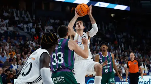 El Real Madrid funde a Unicaja en el arranque de las semifinales El Real Madrid funde a Unicaja en el arranque de las semifinales