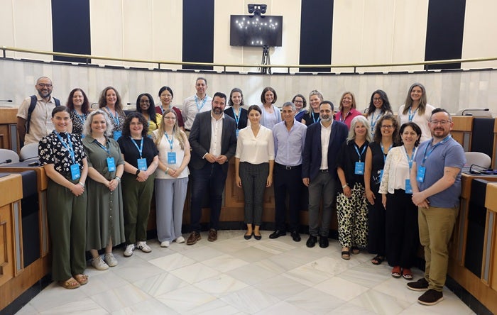 El Ayuntamiento de Villajoyosa recibe esta semana a representantes de universidades americanas El Ayuntamiento de Villajoyosa recibe esta semana a representantes de universidades americanas