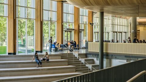 El podio de la excelencia educativa en España: estas son las mejores universidades El podio de la excelencia educativa en España: estas son las mejores universidades