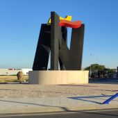Rotonda de la "Ñ", entrada a Valdepeñas