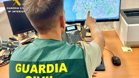 Detenidos cinco miembros de un clan familiar al que se atribuyen 16 robos en viviendas en Extremadura Detenidos cinco miembros de un clan familiar al que se atribuyen 16 robos en viviendas en Extremadura