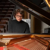 Lucas Debargue, uno de los grandes pianistas del Siglo XXI, actúa hoy en el 'II Concurso Internacional de Piano Ciudad de Málaga' Lucas Debargue, uno de los grandes pianistas del Siglo XXI, actúa hoy en el 'II Concurso Internacional de Piano Ciudad de Málaga'